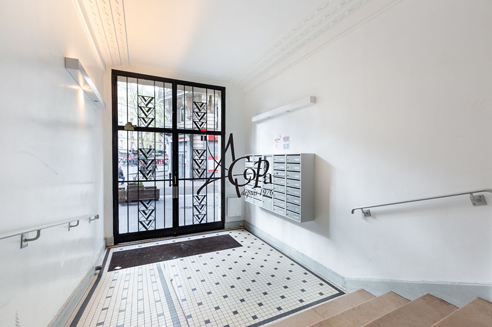 Vente Appartement à Paris Butte-Montmartre 18e arrondissement 3 pièces