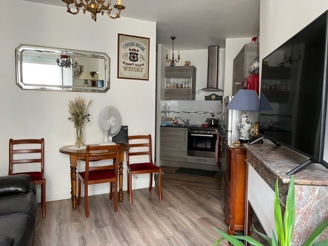 Vente Appartement à Paris Butte-Montmartre 18e arrondissement 2 pièces