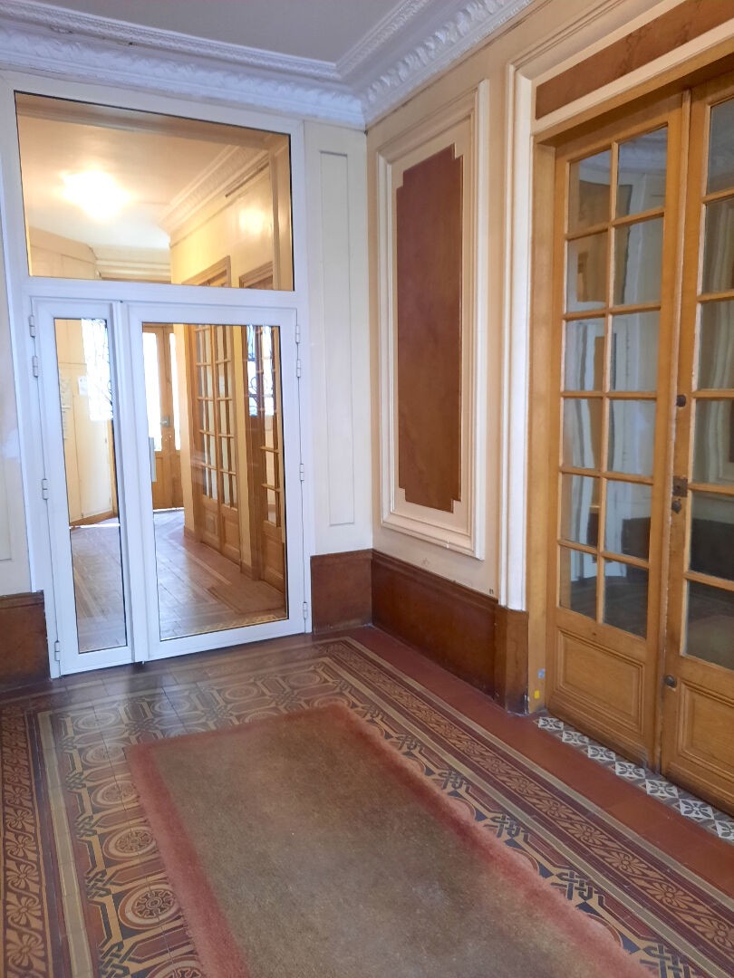 Vente Appartement à Paris Vaugirard 15e arrondissement 3 pièces