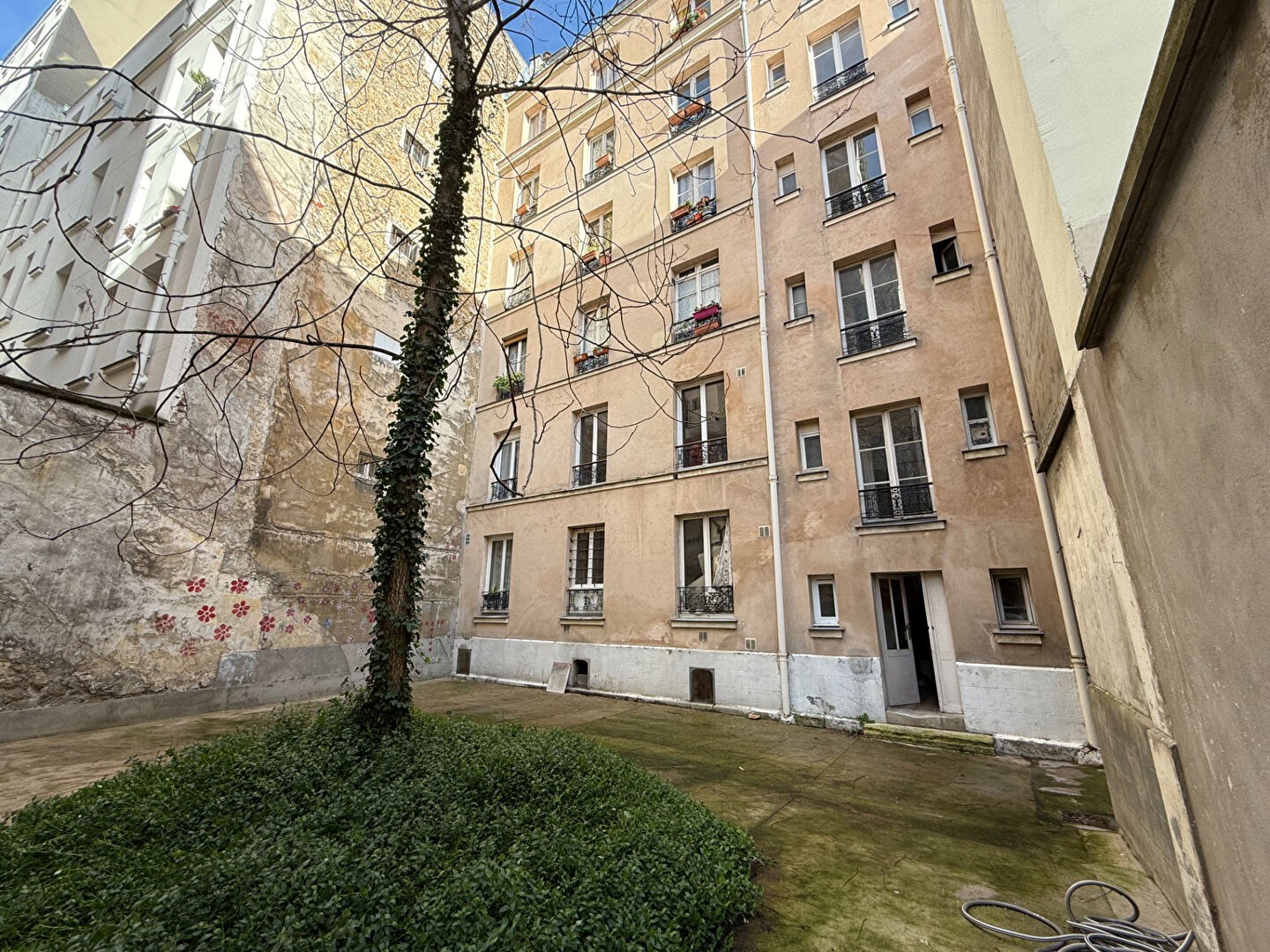 Vente Appartement à Paris Butte-Montmartre 18e arrondissement 1 pièce