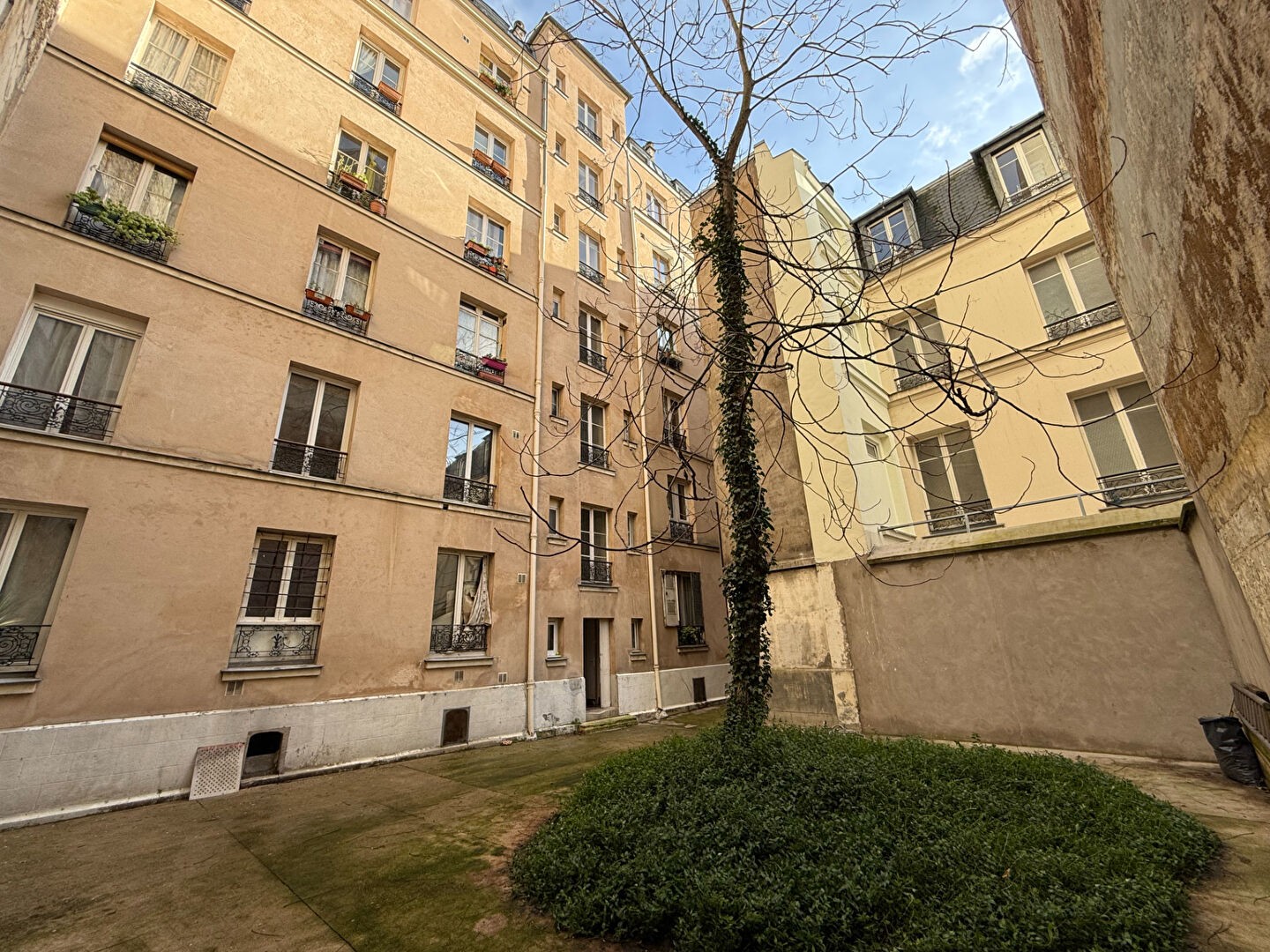 Vente Appartement à Paris Butte-Montmartre 18e arrondissement 1 pièce