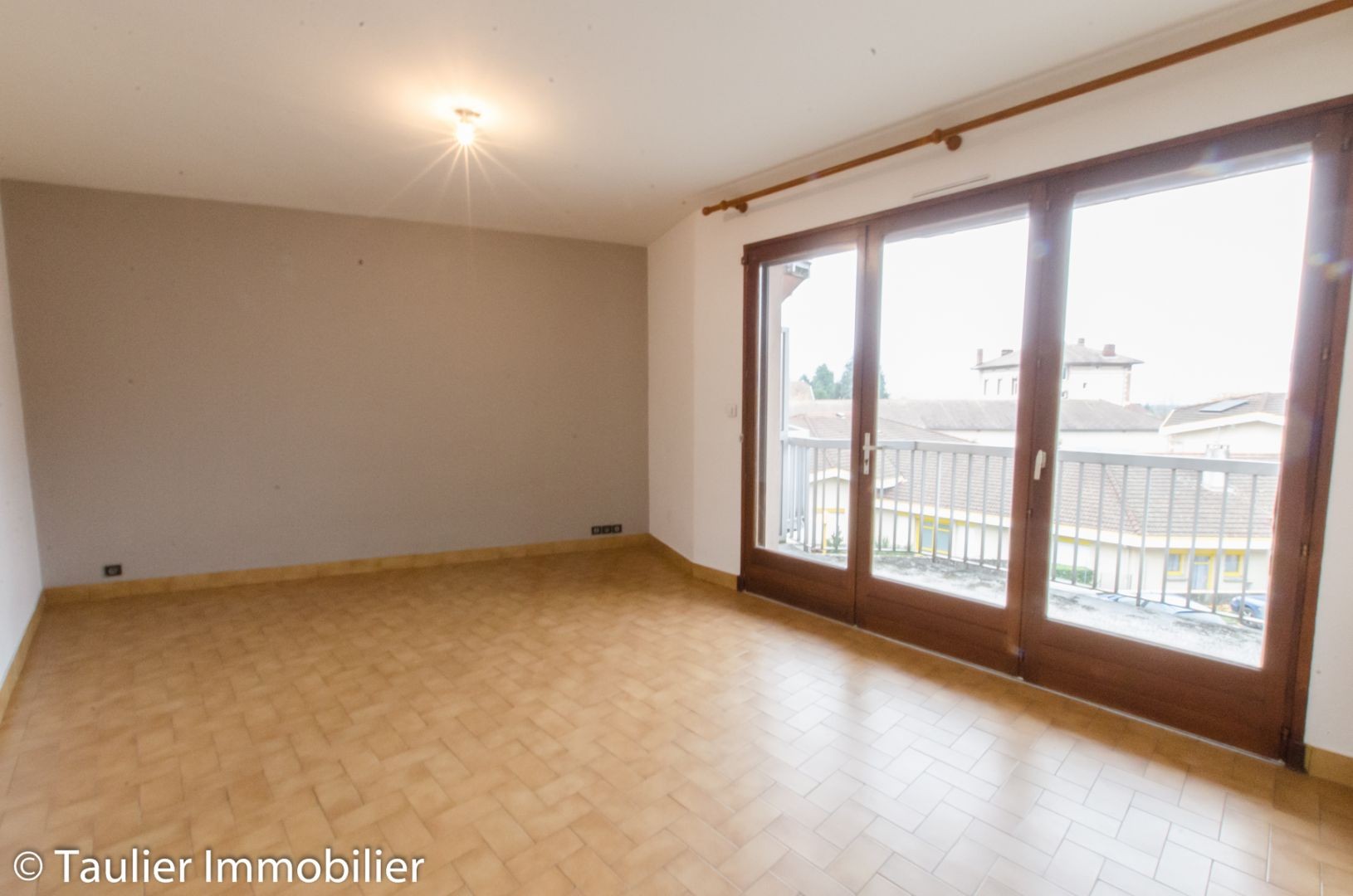 Location Appartement à Vinay 1 pièce