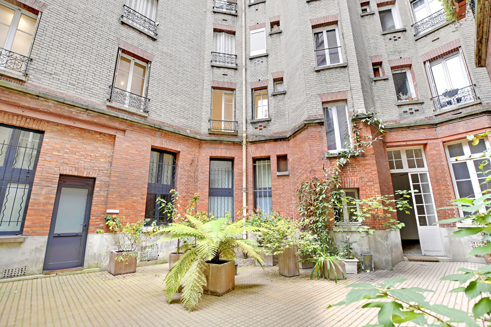 Vente Appartement à Paris Butte-Montmartre 18e arrondissement 3 pièces