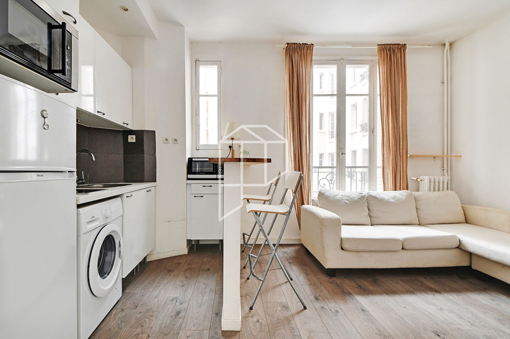 Vente Appartement à Paris Butte-Montmartre 18e arrondissement 3 pièces