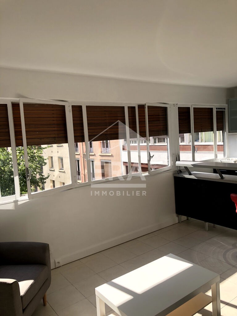 Location Appartement à Paris Reuilly 12e arrondissement 1 pièce