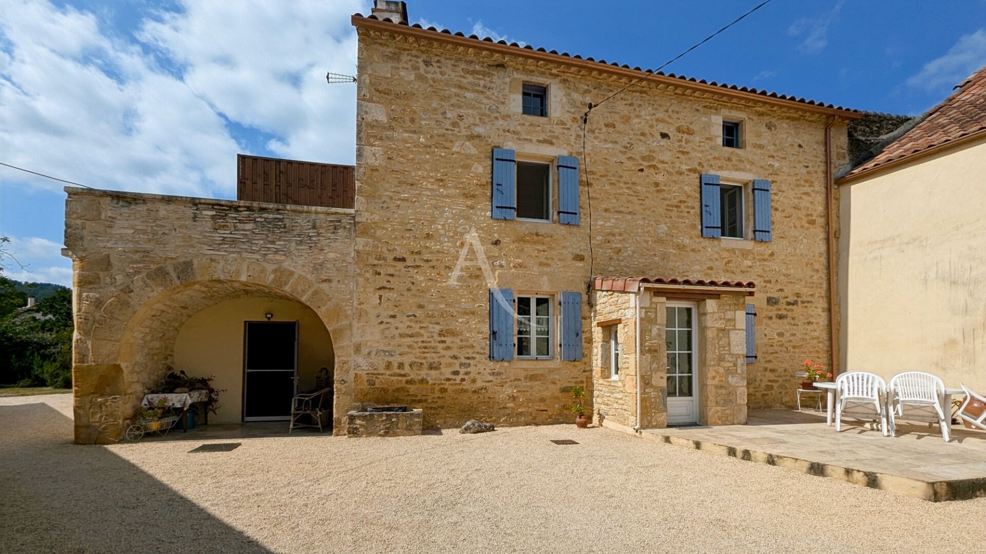 Vente Maison à Saint-Front-sur-Lémance 4 pièces