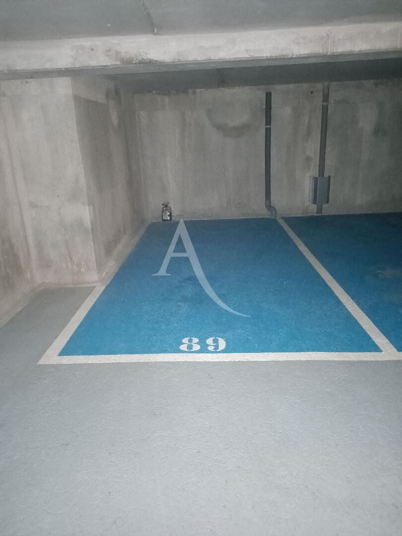 Location Garage / Parking à Carrières-sous-Poissy 0 pièce