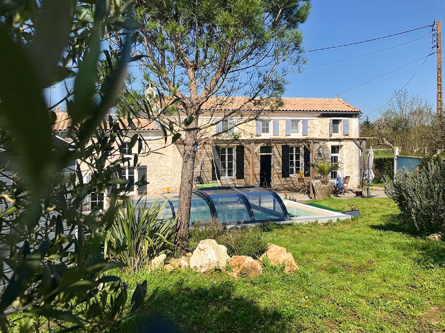 Vente Maison à Pont-l'Abbé-d'Arnoult 10 pièces