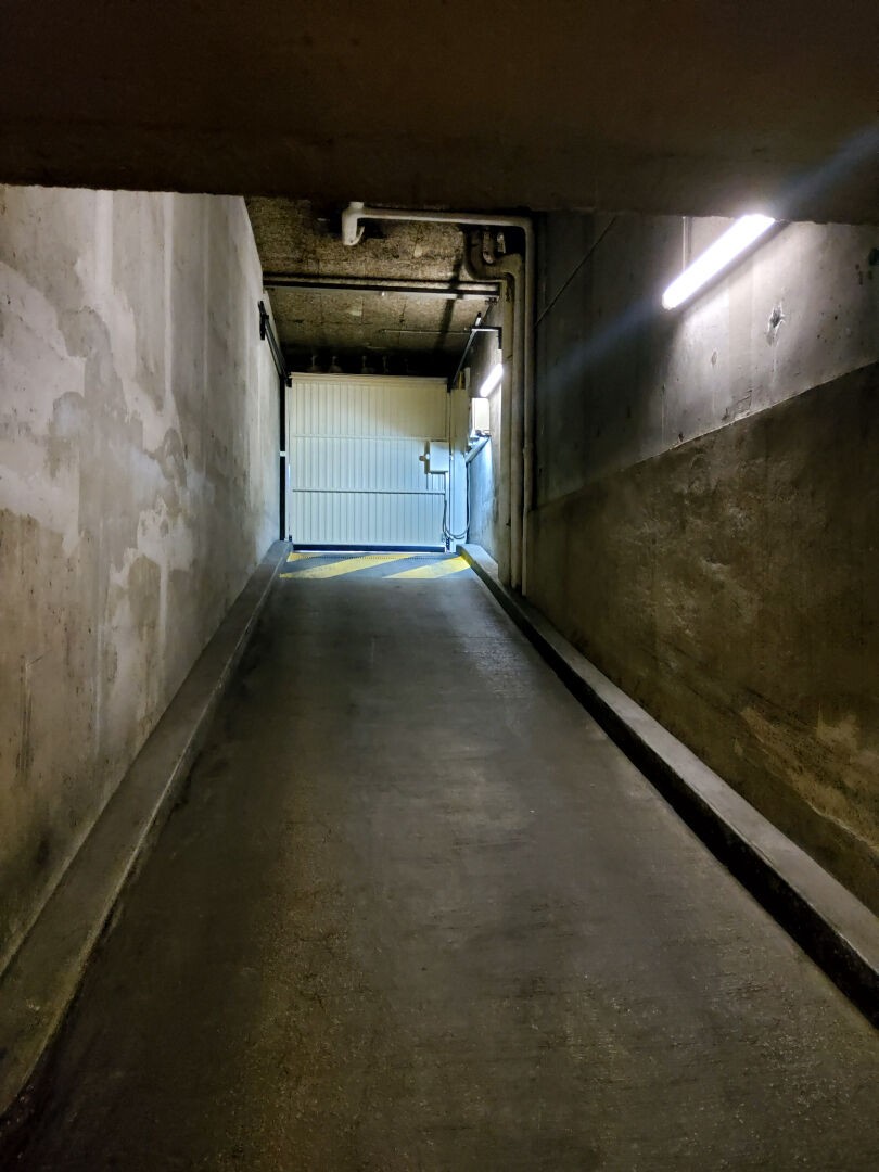 Location Garage / Parking à Paris Reuilly 12e arrondissement 0 pièce