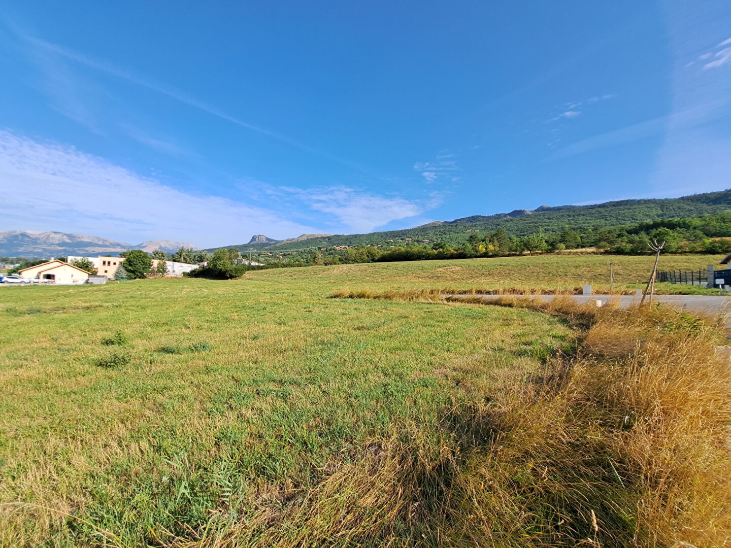 Vente Terrain à la Bâtie-Neuve 0 pièce