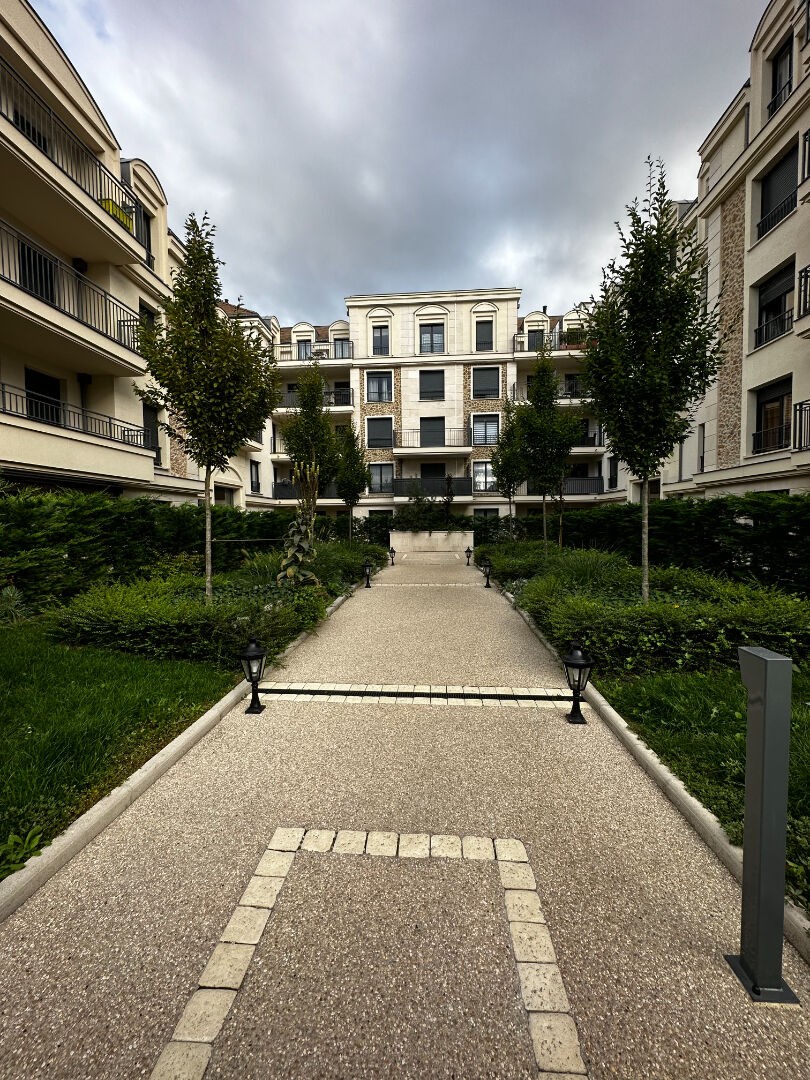 Vente Appartement à Fontenay-le-Fleury 2 pièces