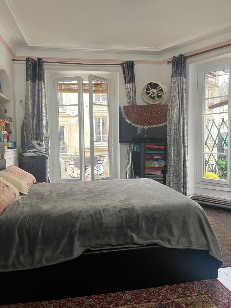 Vente Appartement à Paris Butte-Montmartre 18e arrondissement 3 pièces