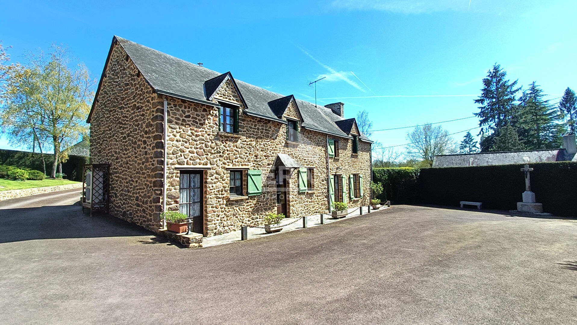 Vente Maison à le Bourgneuf-la-Forêt 7 pièces