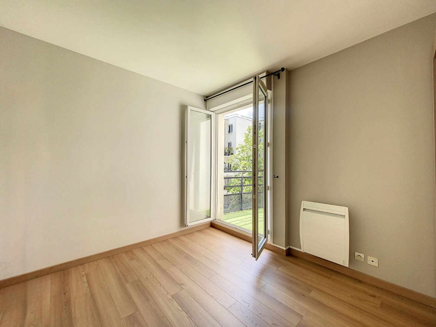 Vente Appartement à Suresnes 3 pièces