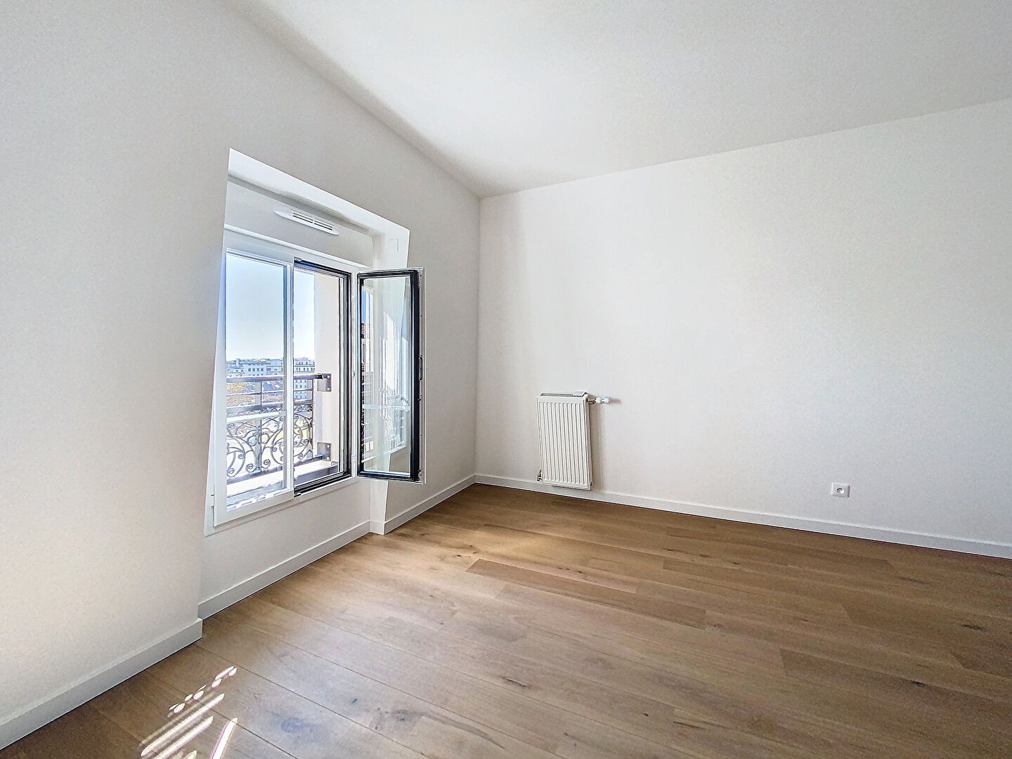 Vente Appartement à Suresnes 4 pièces