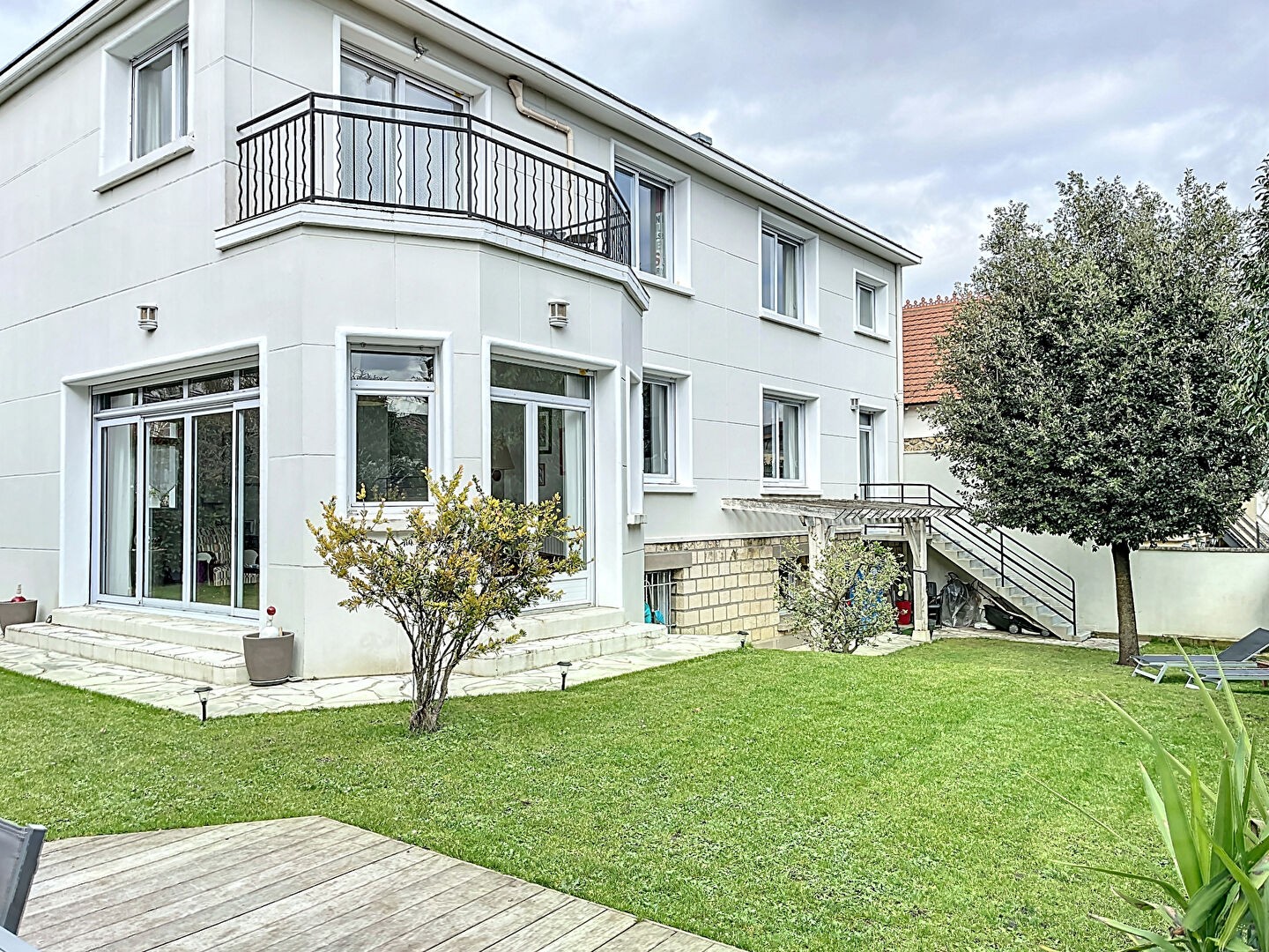 Vente Maison à Suresnes 8 pièces