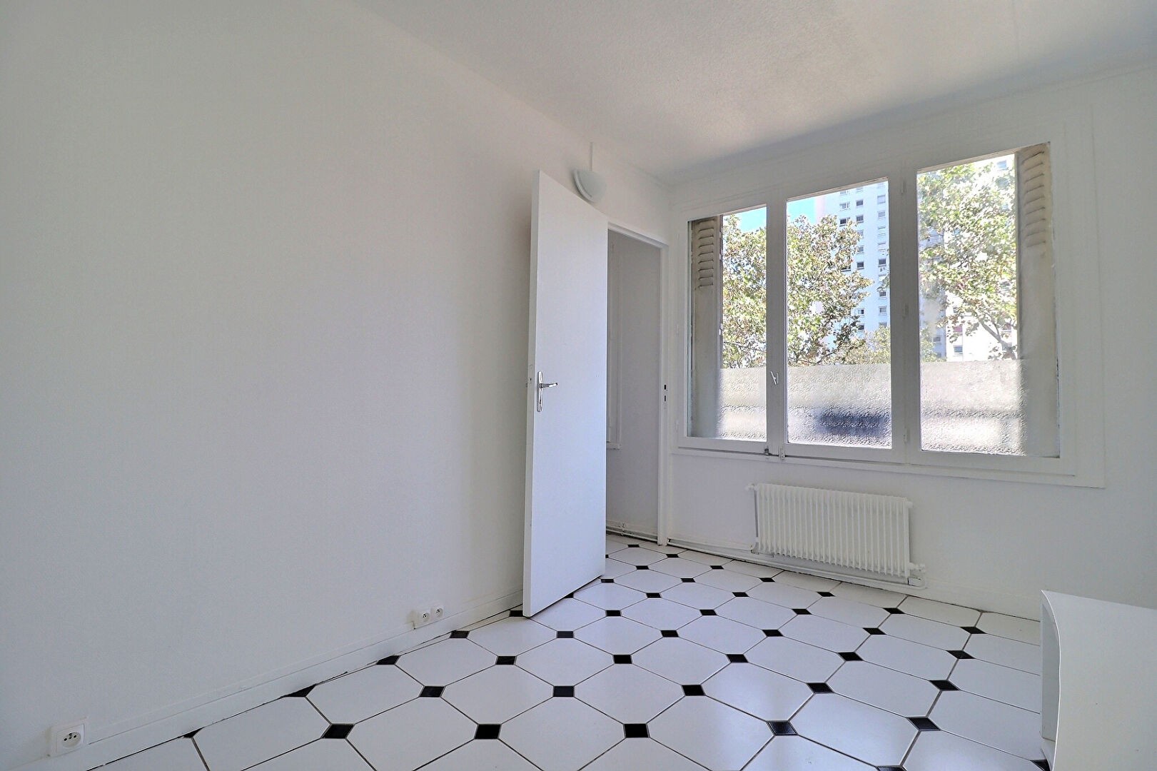 Vente Appartement à Paris Butte-Montmartre 18e arrondissement 2 pièces