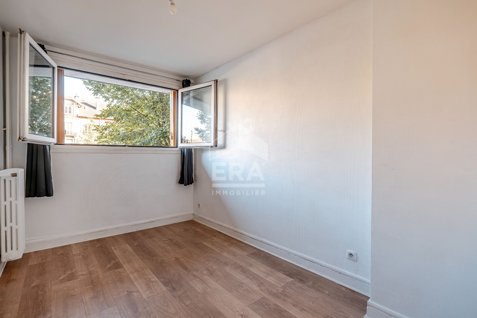 Vente Appartement à Paris Batignolles-Monceaux 17e arrondissement 2 pièces