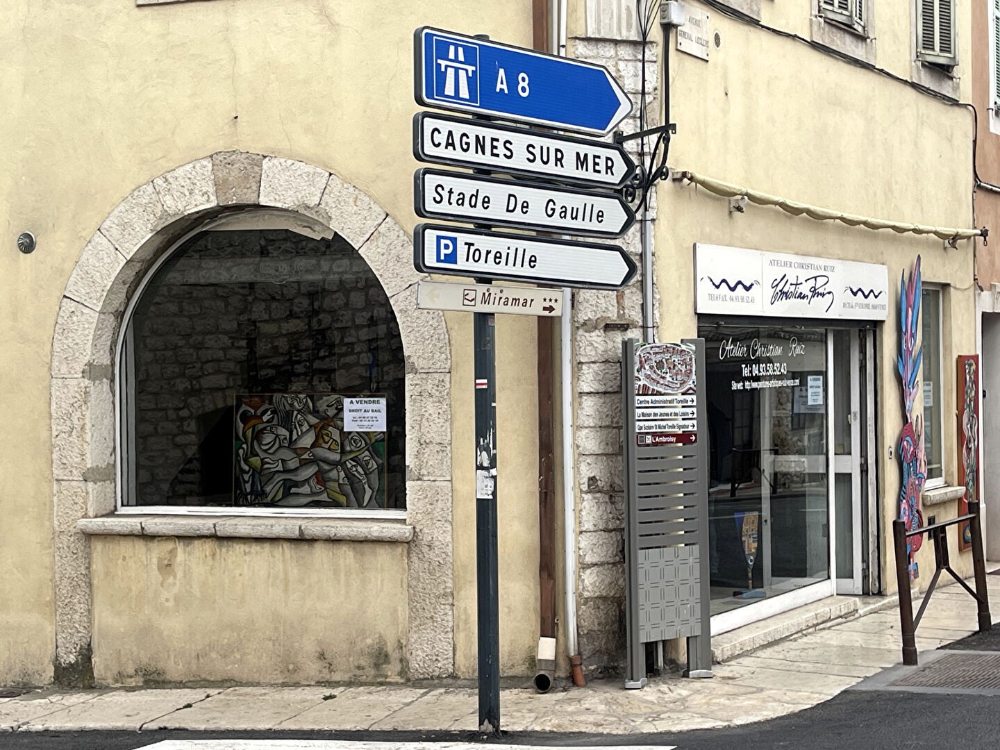 Vente Garage / Parking à Vence 2 pièces