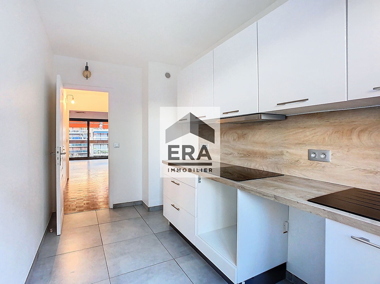 Location Appartement à Marseille 6e arrondissement 3 pièces