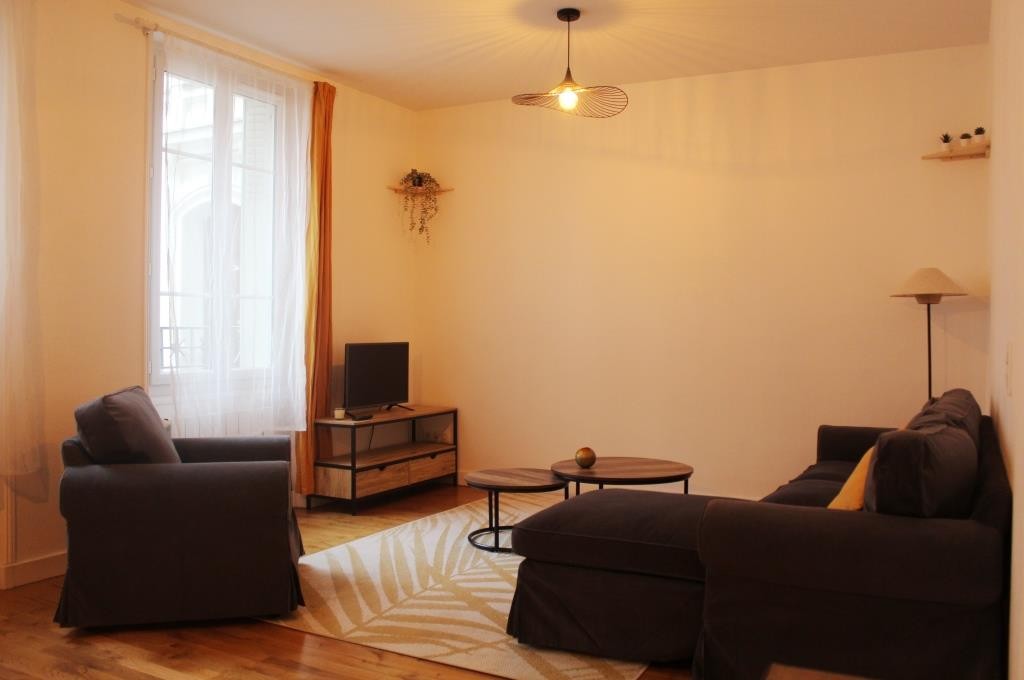 Location Appartement à Paris Vaugirard 15e arrondissement 4 pièces