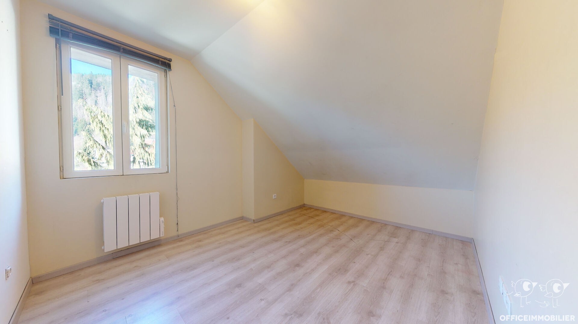 Location Appartement à la Cluse-et-Mijoux 4 pièces