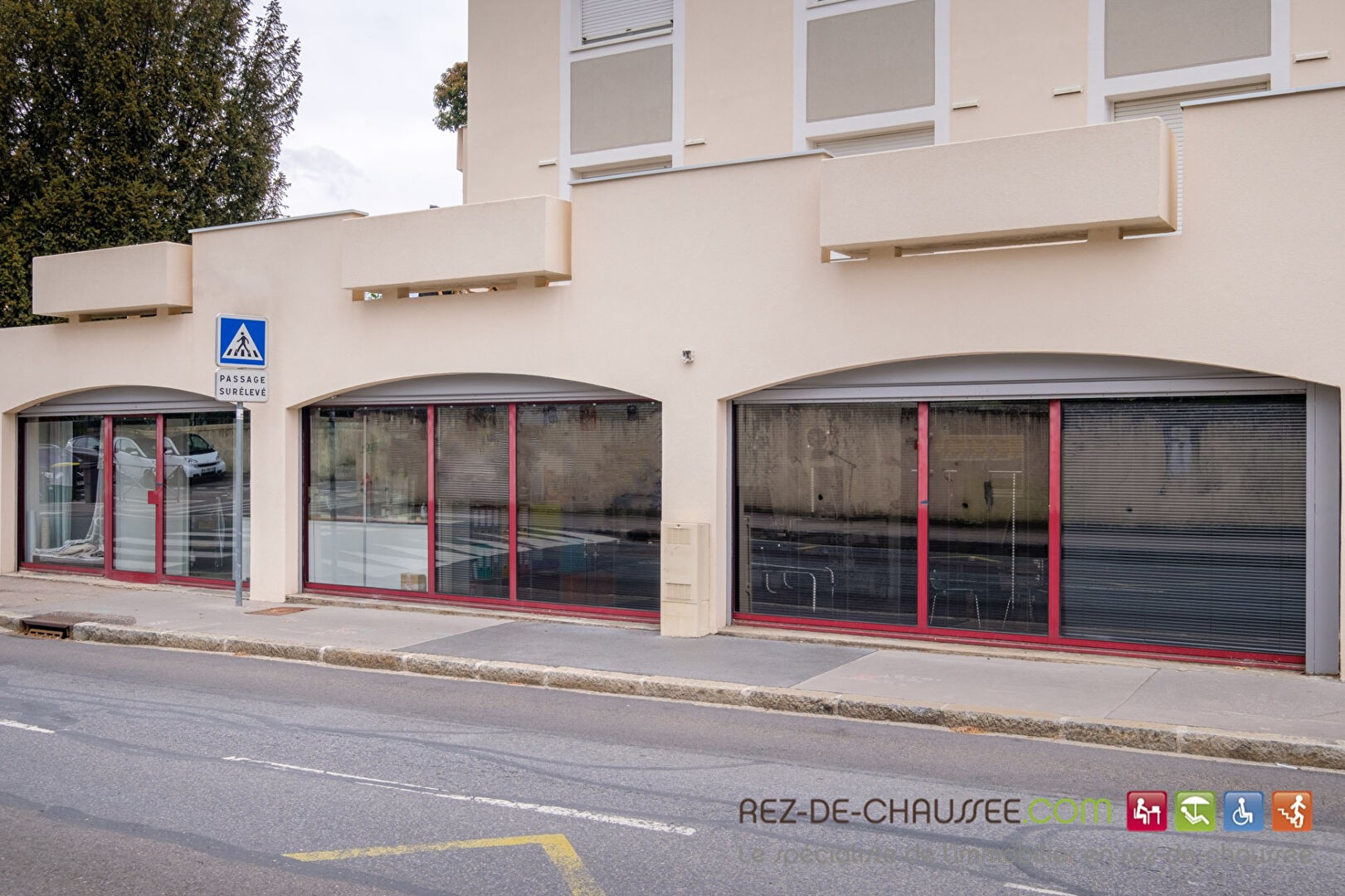 Vente Garage / Parking à Lyon 9e arrondissement 4 pièces