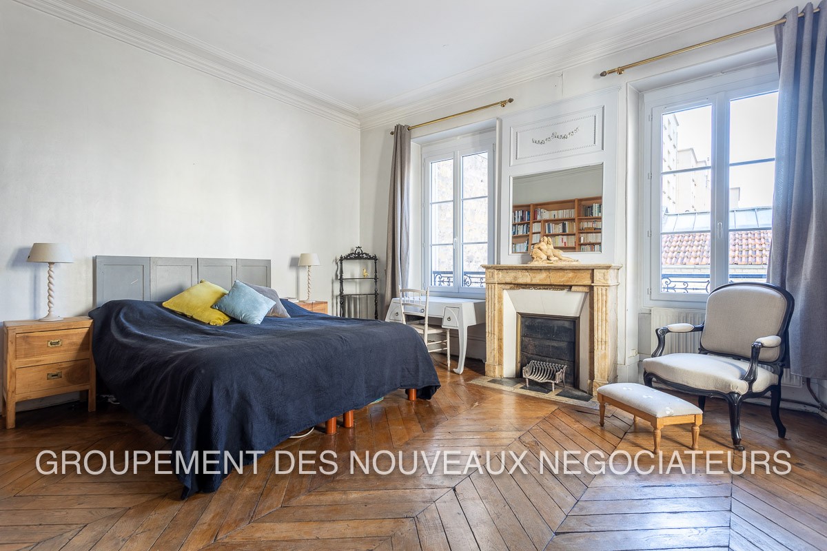 Vente Appartement à Courbevoie 8 pièces