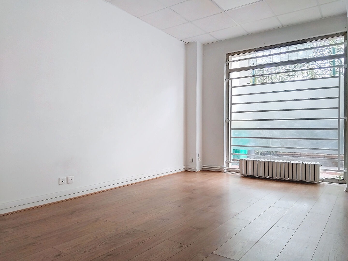 Vente Garage / Parking à Paris Butte-Montmartre 18e arrondissement 4 pièces