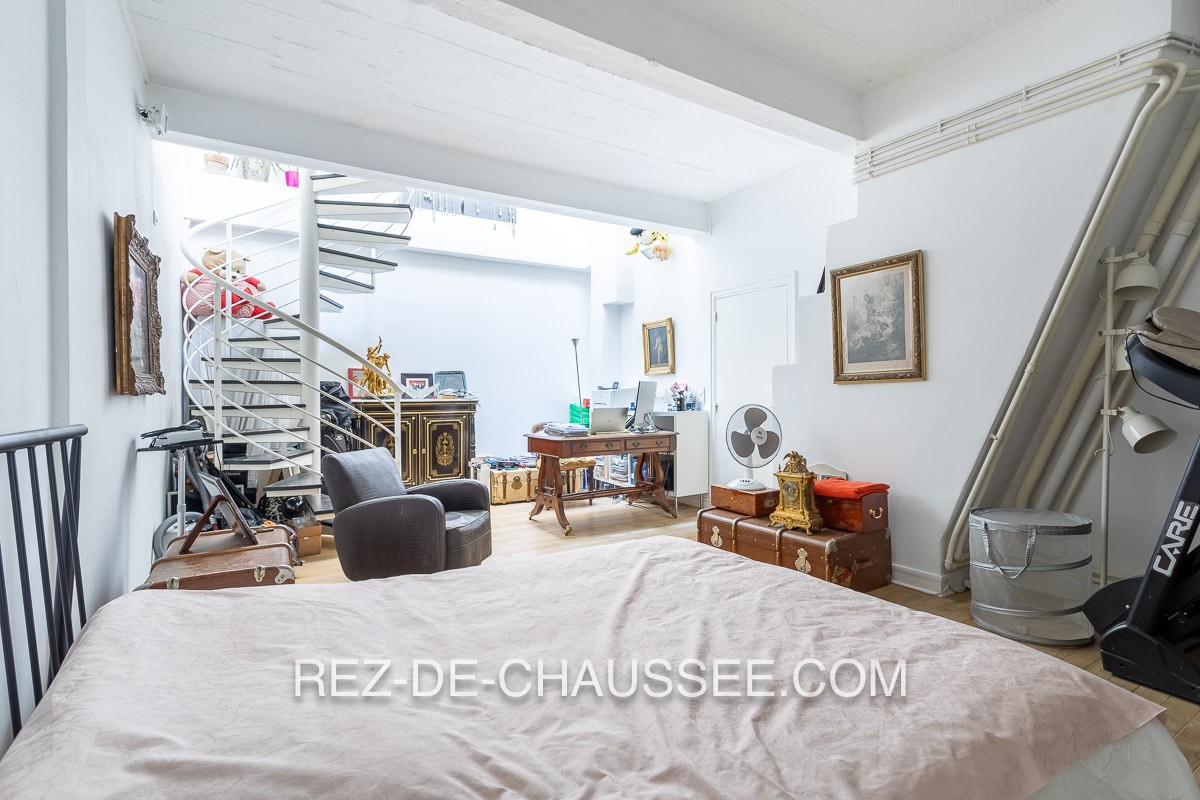 Vente Appartement à Paris Butte-Montmartre 18e arrondissement 9 pièces