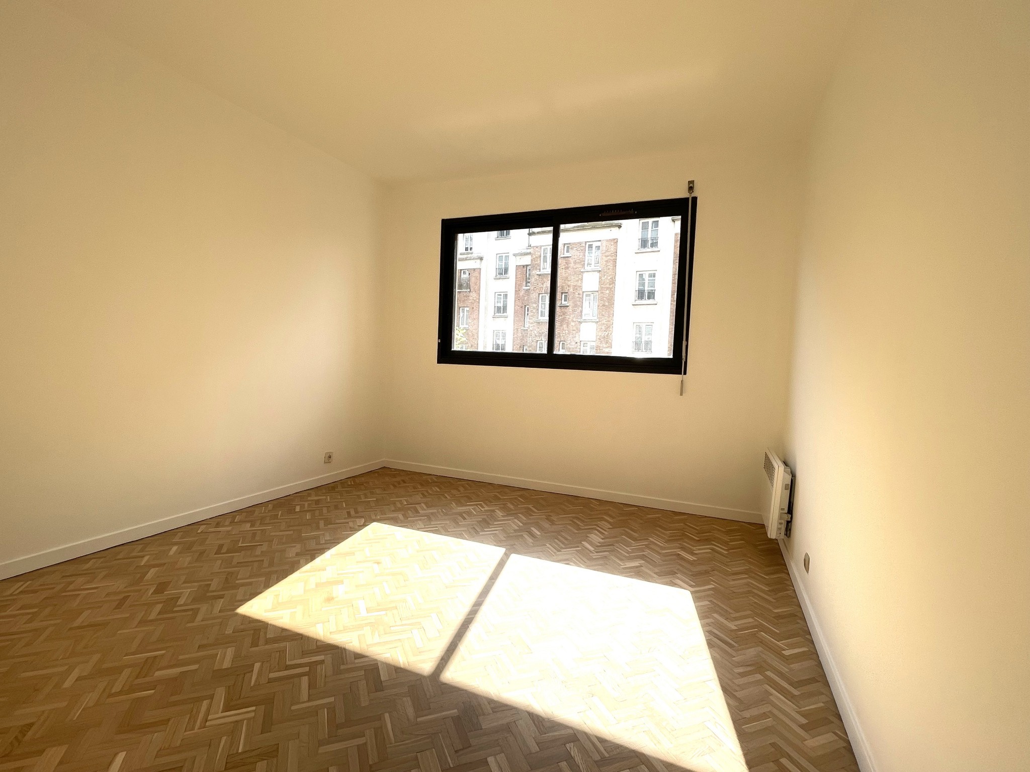 Vente Appartement à Paris Ménilmontant 20e arrondissement 4 pièces