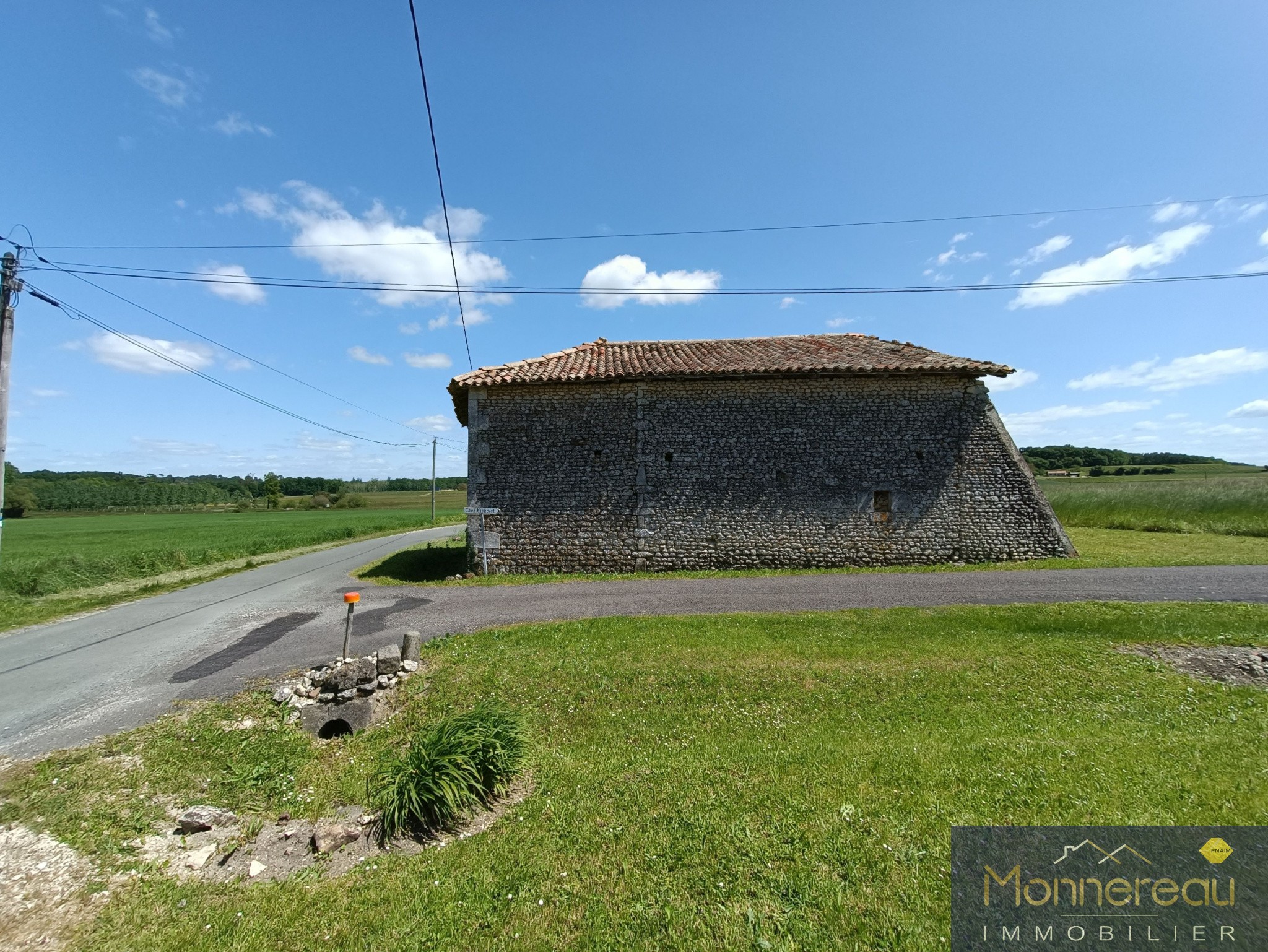 Vente Terrain à Saint-Maigrin 1 pièce