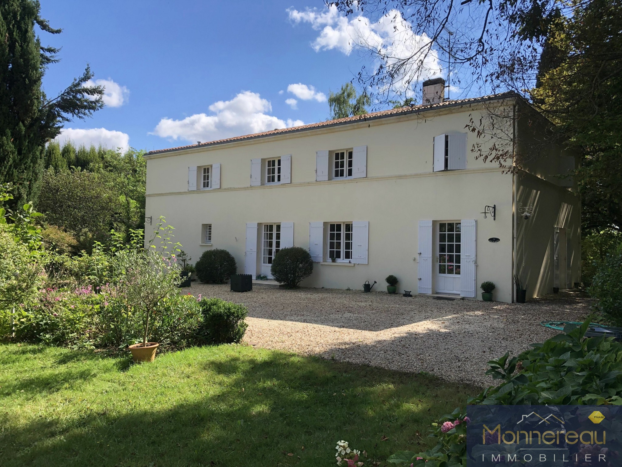 Vente Maison à Jonzac 9 pièces