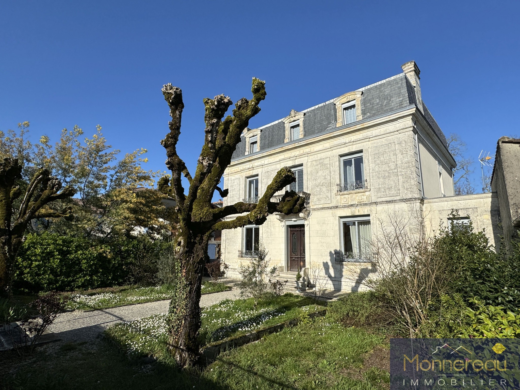 Vente Maison à Montendre 10 pièces