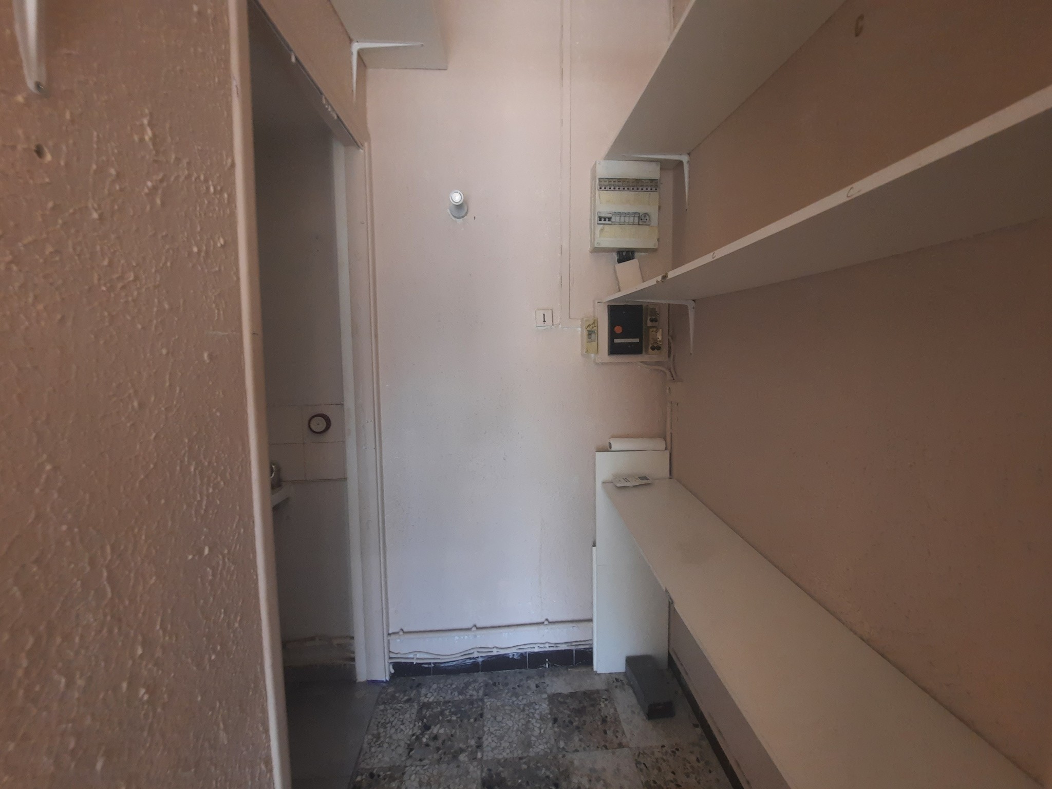 Location Bureau / Commerce à Marseille 13e arrondissement 0 pièce