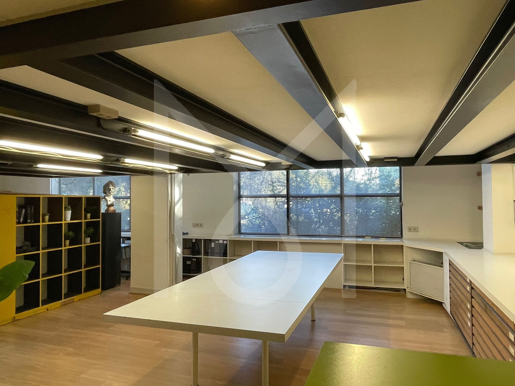 Vente Bureau / Commerce à Marseille 8e arrondissement 4 pièces