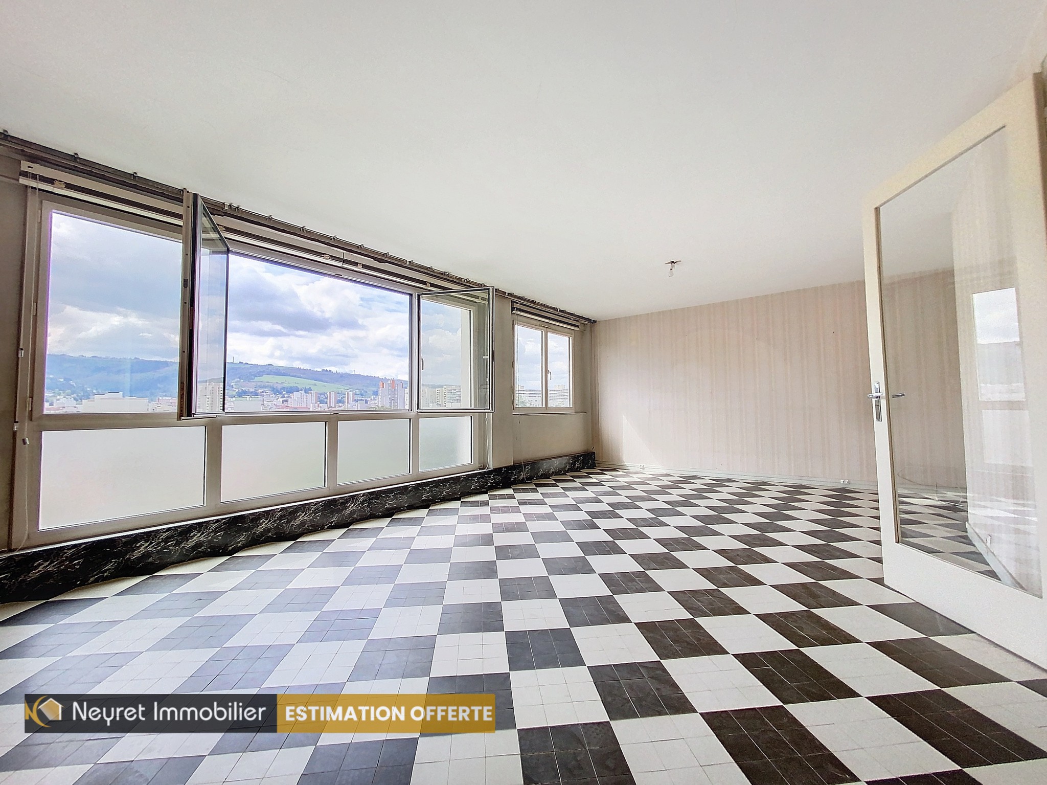 Vente Appartement à Saint-Étienne 5 pièces