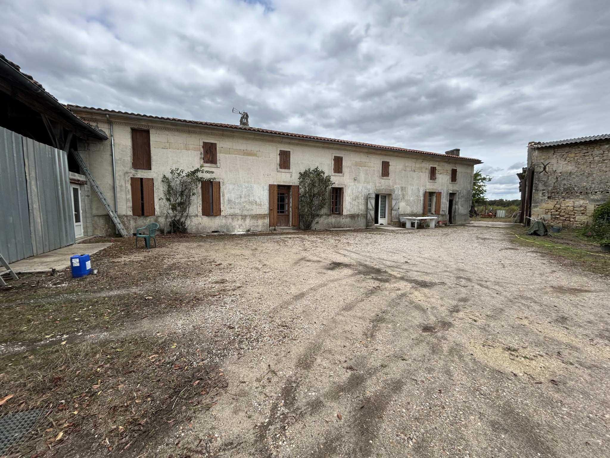 Vente Maison à Saint-Genès-de-Fronsac 28 pièces