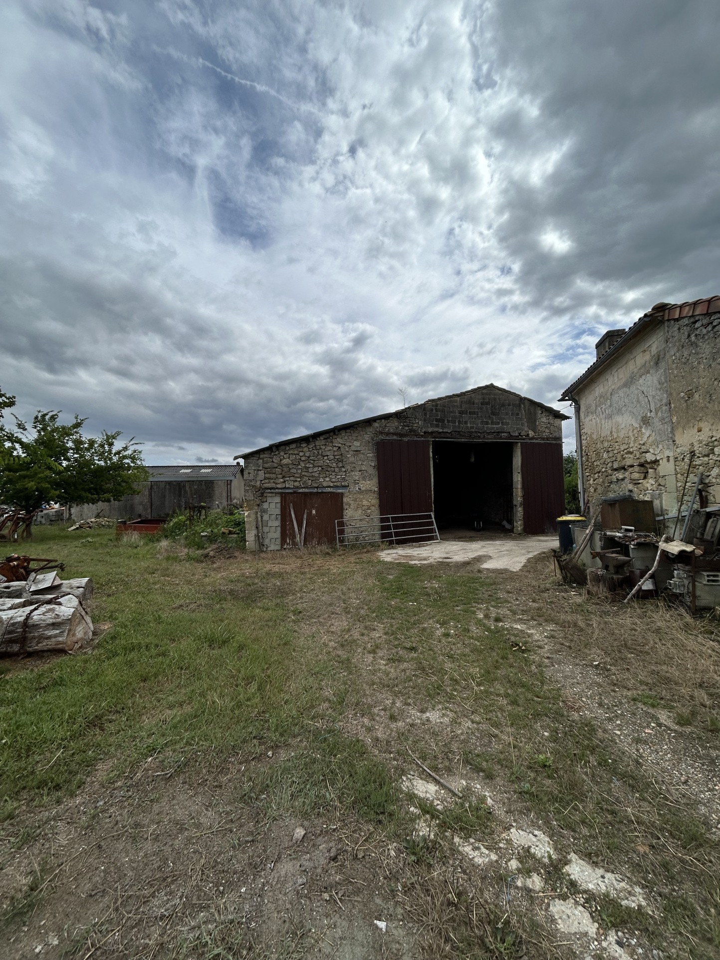 Vente Maison à Saint-Genès-de-Fronsac 28 pièces