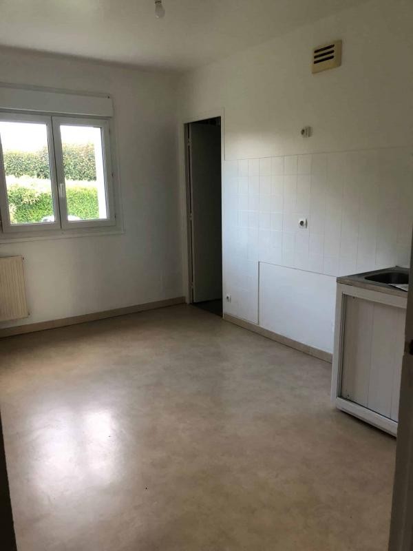 Location Appartement à Fontaine-les-Grès 4 pièces