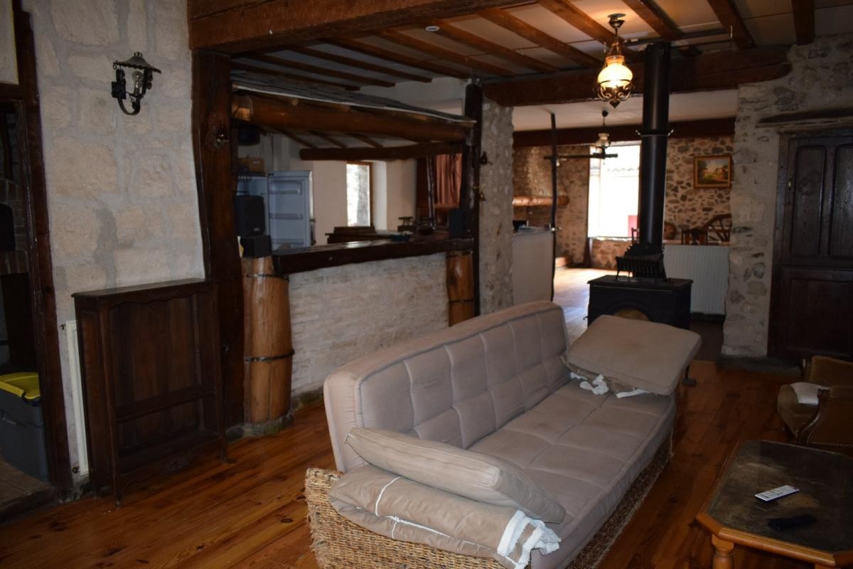 Vente Maison à Montfort-sur-Boulzane 11 pièces