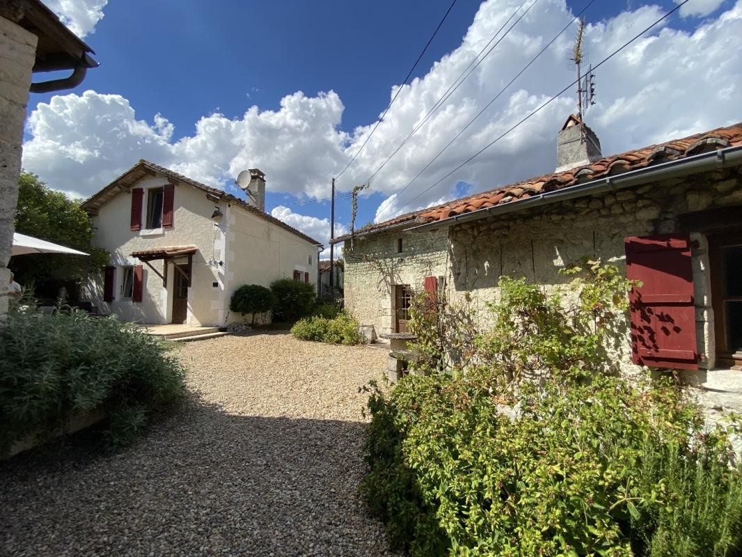 Vente Maison à Saint-Séverin 8 pièces