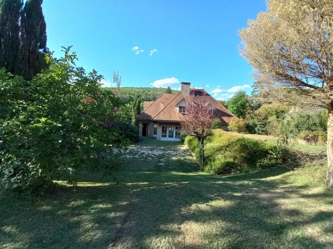 Vente Maison à les Eyzies-de-Tayac-Sireuil 11 pièces