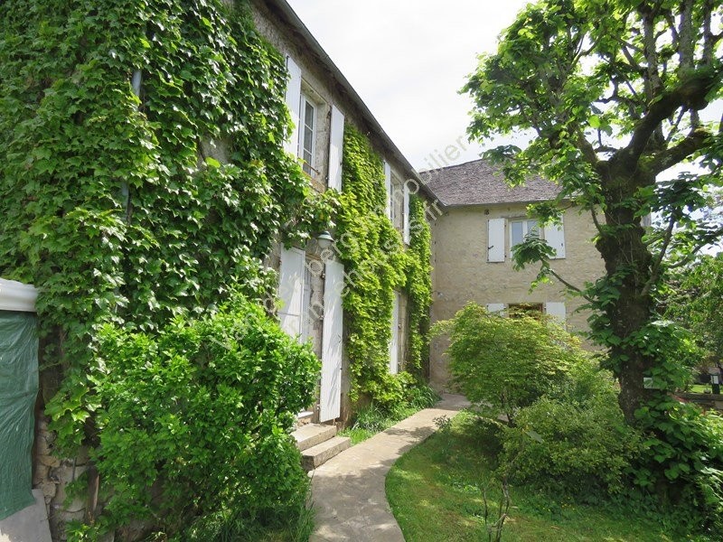 Vente Maison à Ayen 16 pièces