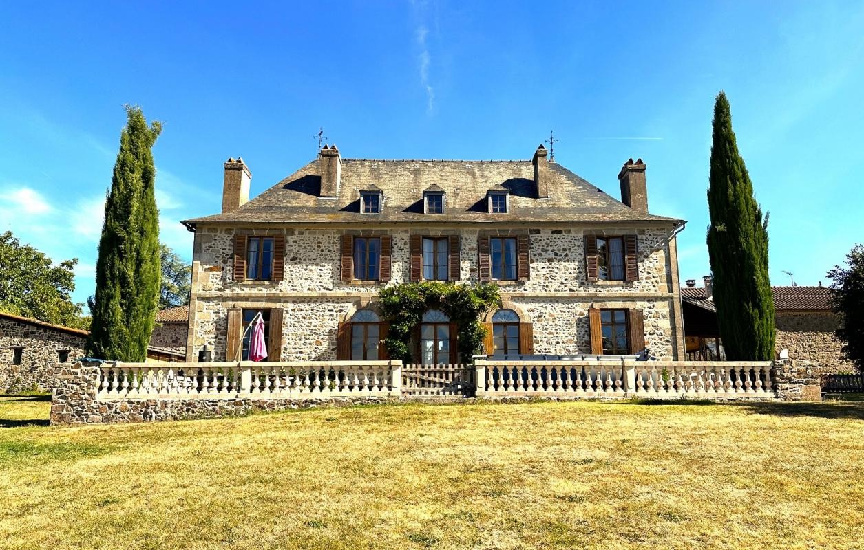 Vente Maison à Confolens 15 pièces