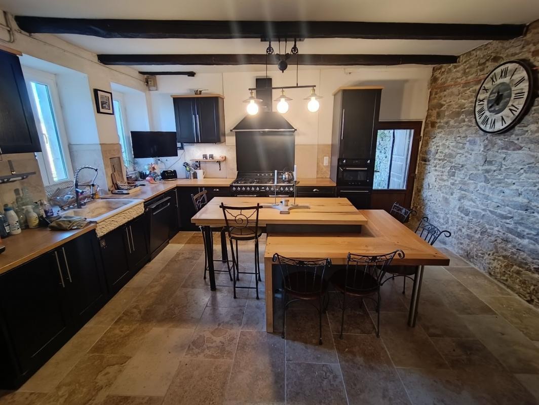 Vente Maison à Salles-Curan 9 pièces