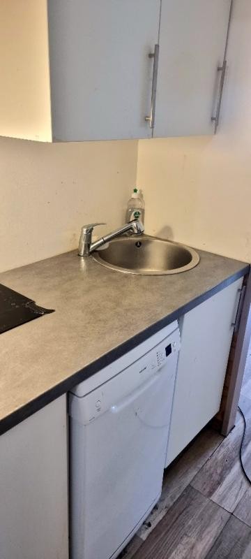 Vente Appartement à Paris Buttes-Chaumont 19e arrondissement 1 pièce