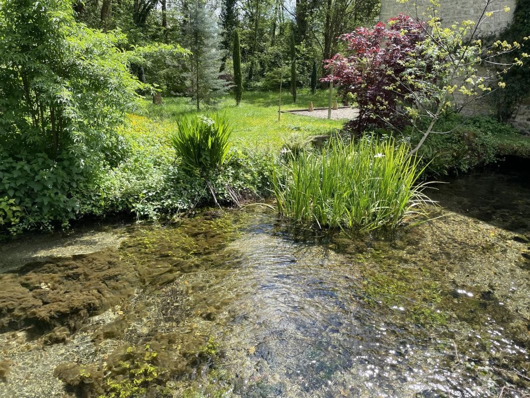 Vente Maison à Chef-Boutonne 11 pièces