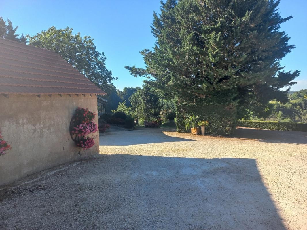 Vente Maison à Rouffignac-Saint-Cernin-de-Reilhac 8 pièces