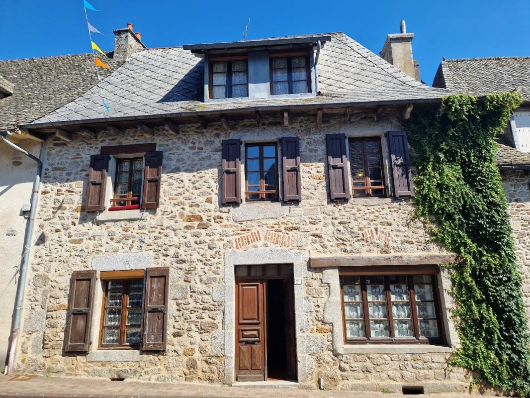 Vente Maison à Saint-Mamet-la-Salvetat 7 pièces